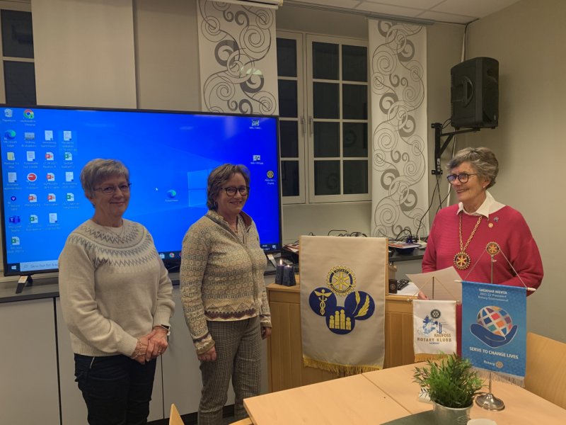 Årsmøte - to nye medlemmer - marsipankake