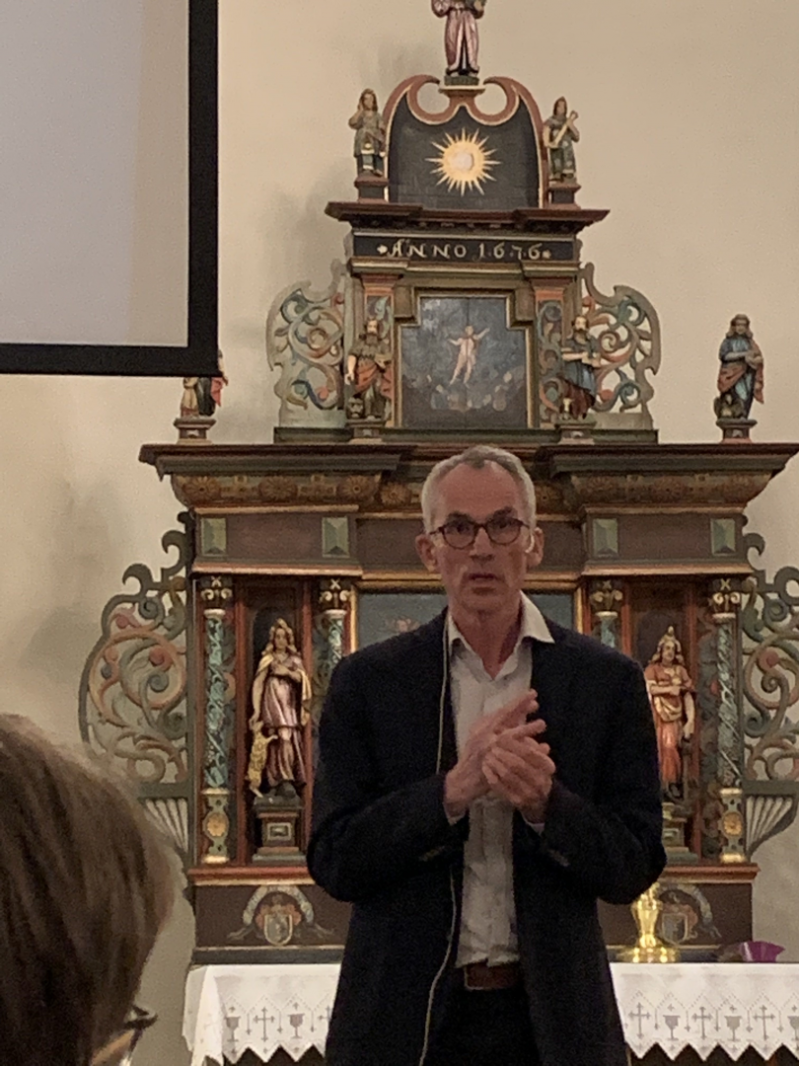 Ås kirke "Hundreåring med middelaldersjel"