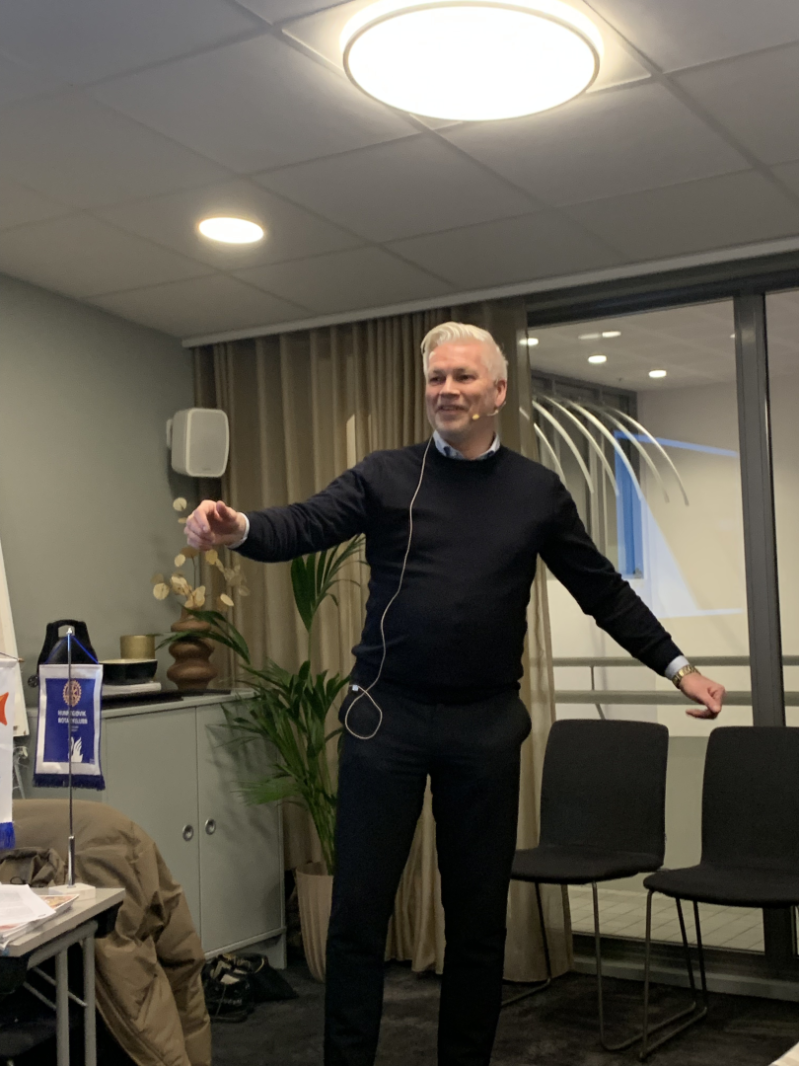 ” DET HANDLER BARE OM MENNESKER