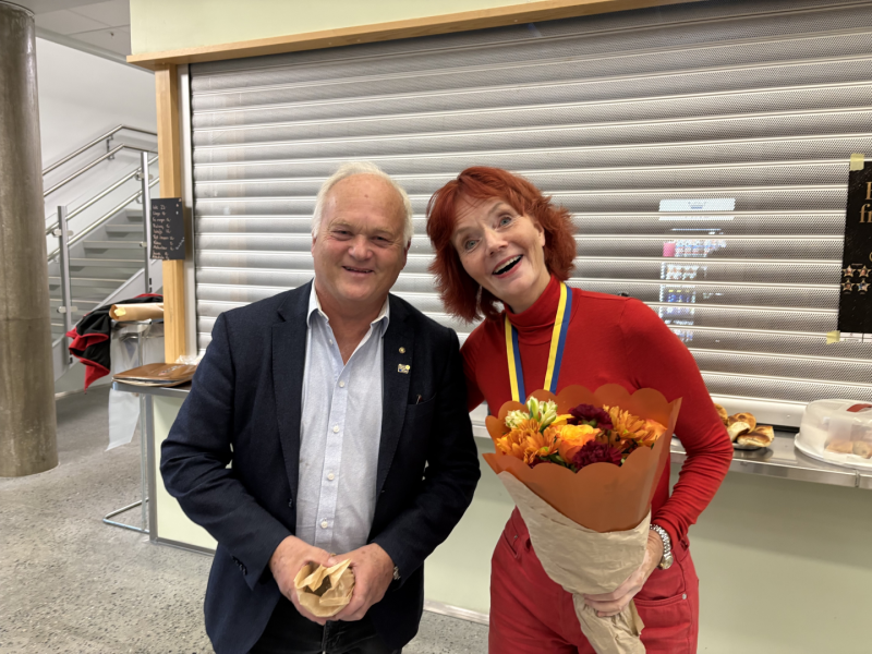 MARI MAURSTAD HOLDT ET SPRUDLENDE FOREDRAG